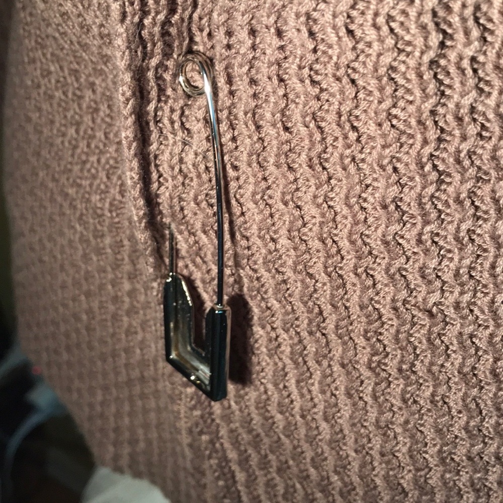 🤎NWOT🤎Variations Sweater🤎 - Picture 2 of 6